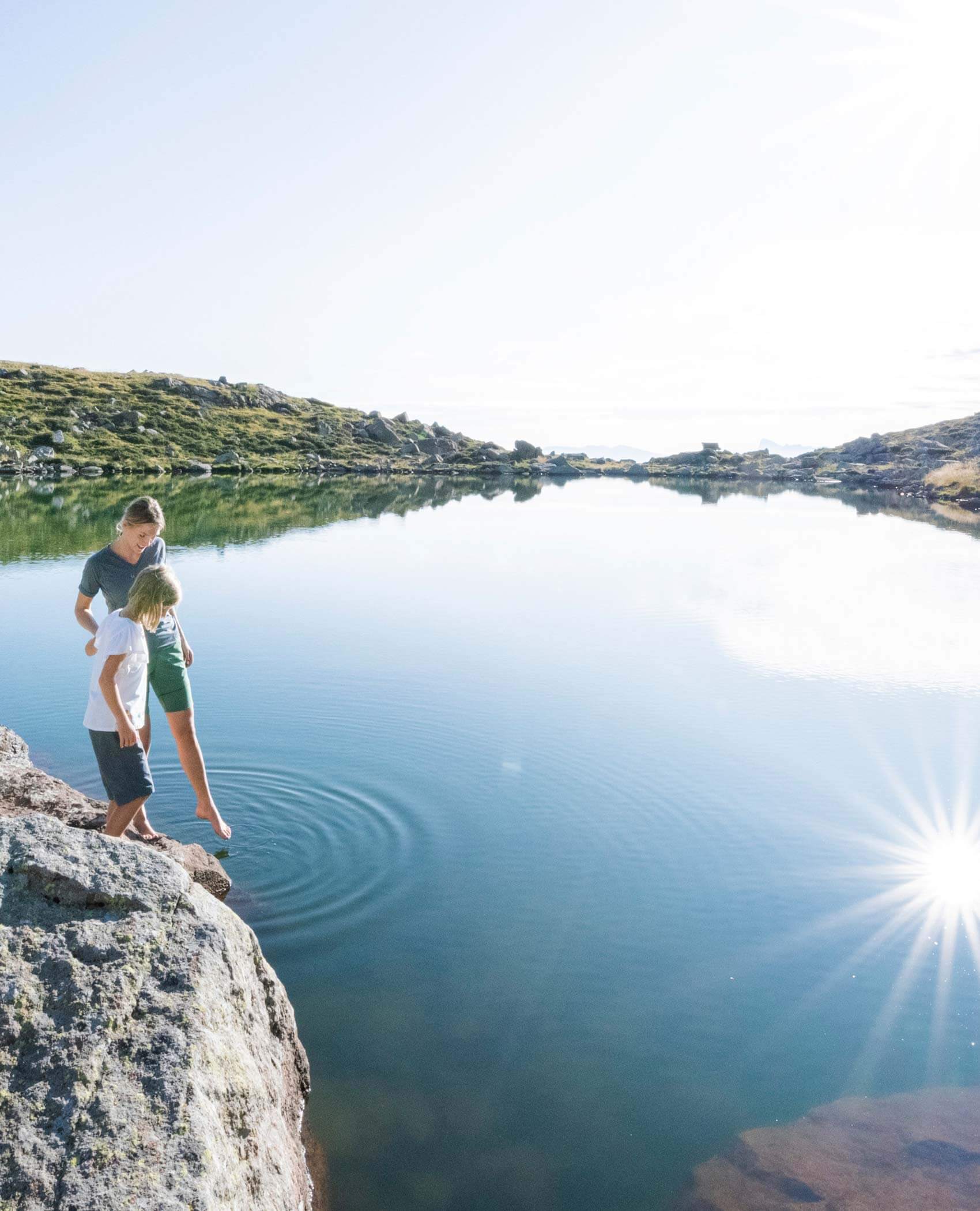 Un lago di montagna in estate | Hotel Störes