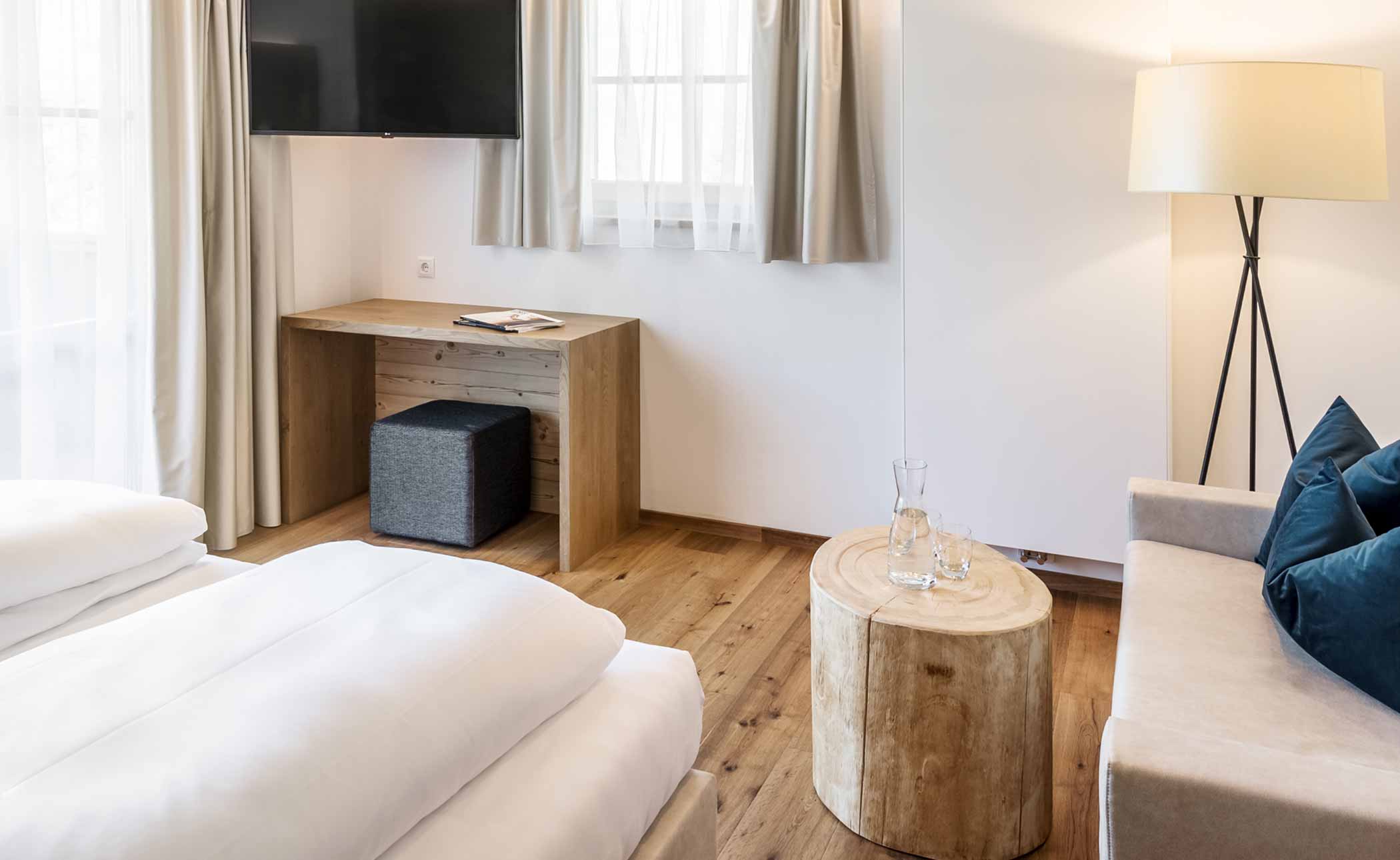 Deluxe Superior Zimmer Munt - Couch & TV | Hotel Störes