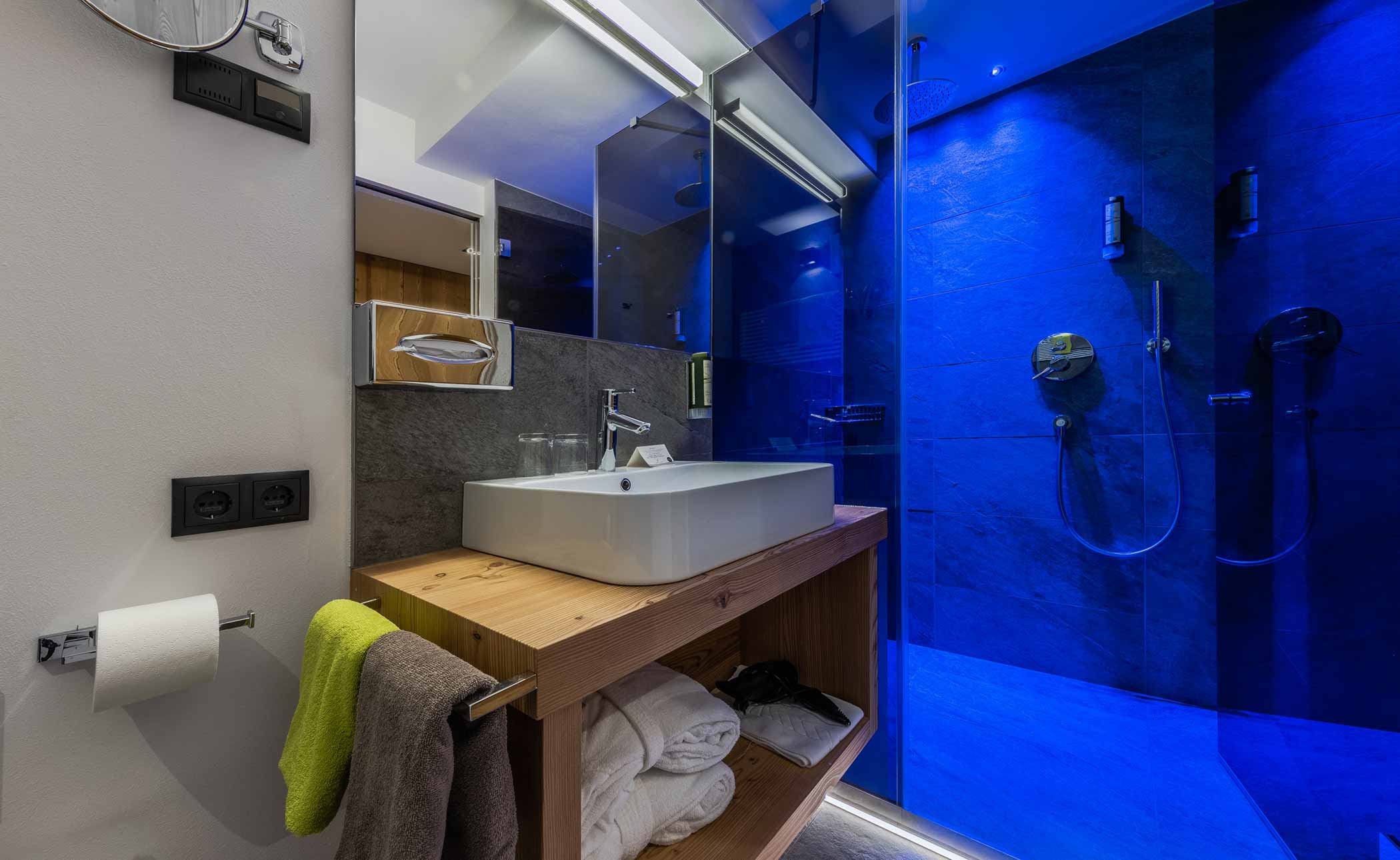 Deluxe Superior Zimmer Munt - Badezimmer | Hotel Störes