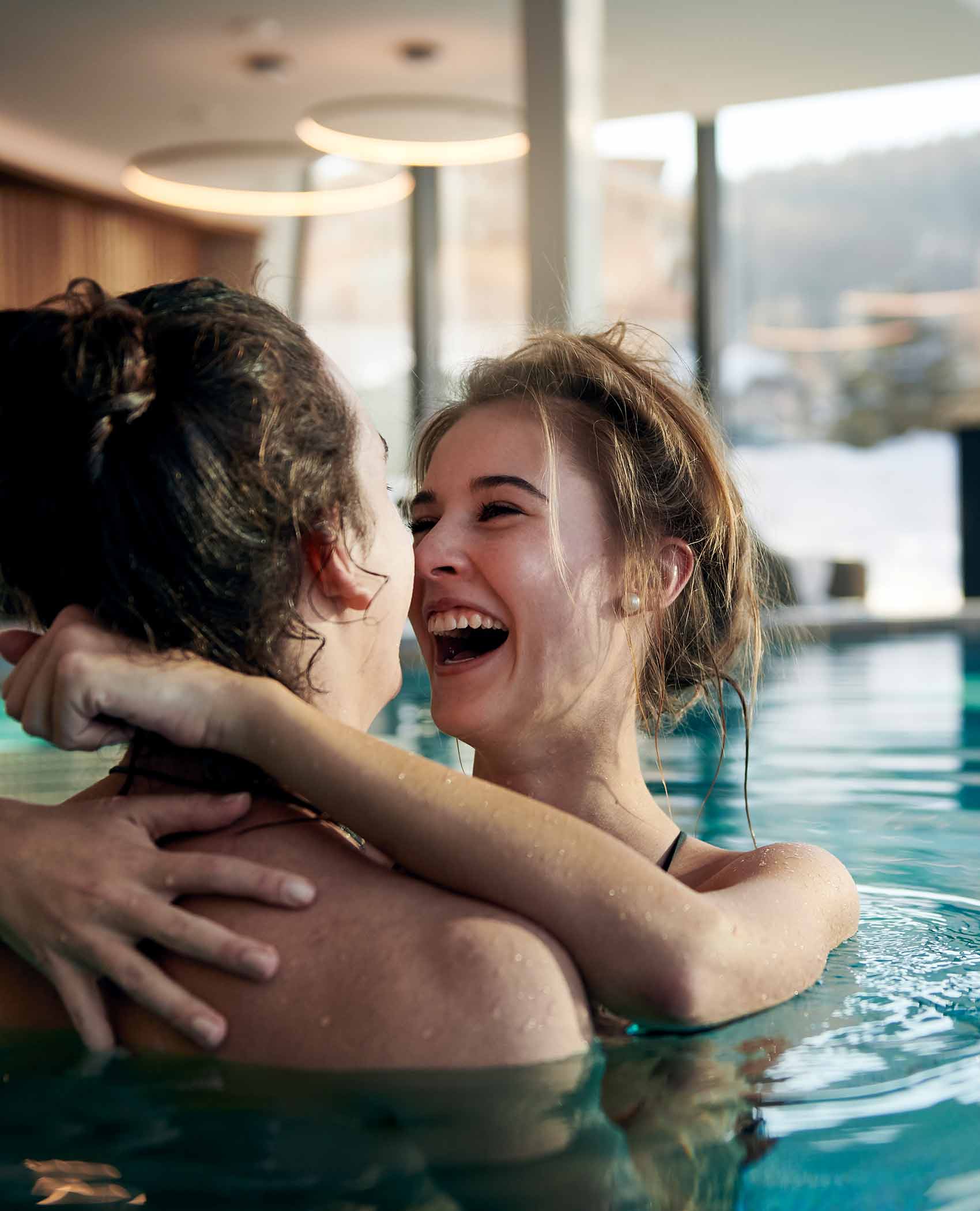 In the water - indoor pool | Hotel Störes