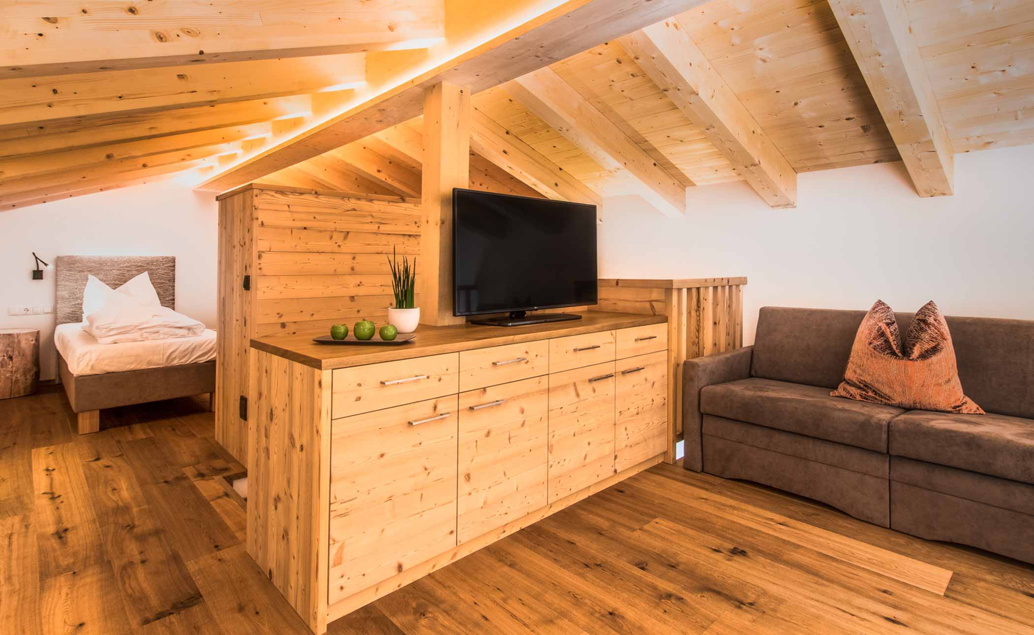 Family Suite Piz - Couch | Hotel Störes